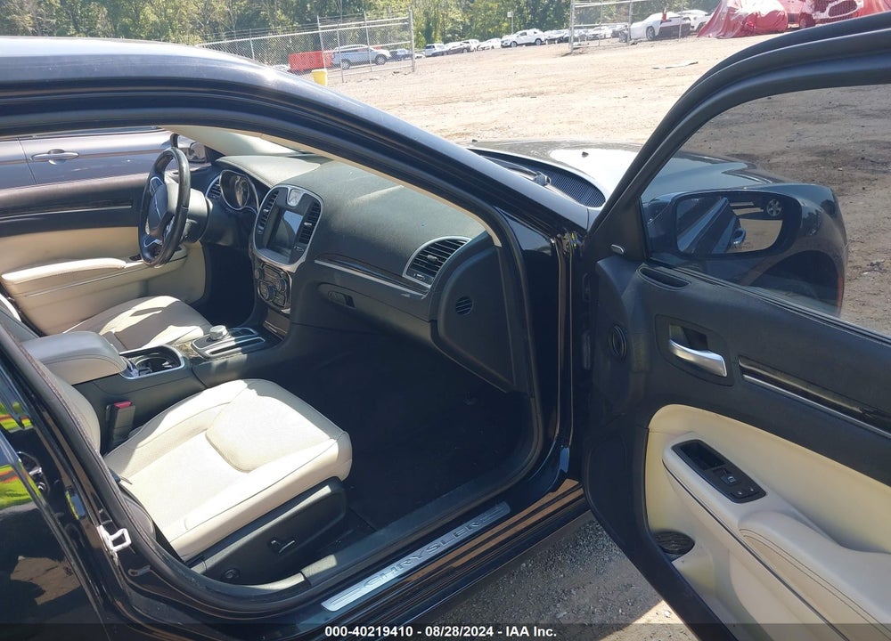 2018 CHRYSLER 300 LIMITED AWD VIN: 2C3CCAKG8JH177207