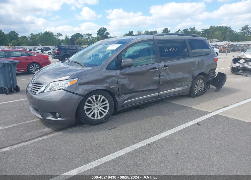 2015 TOYOTA SIENNA XLE PREMIUM 8 PASSENGER VIN: 5TDYK3DCXFS619391