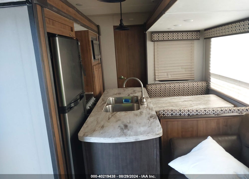 2019 COACHMEN OTHER VIN: 5ZT3CLUB1KA321025
