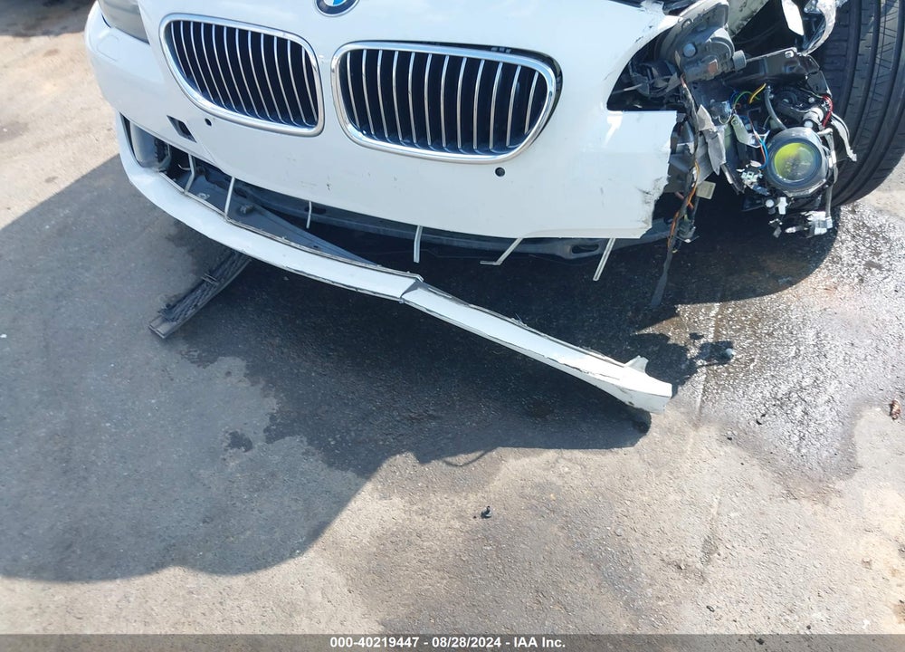 2013 BMW 535I VIN: WBAFR7C50DC826218