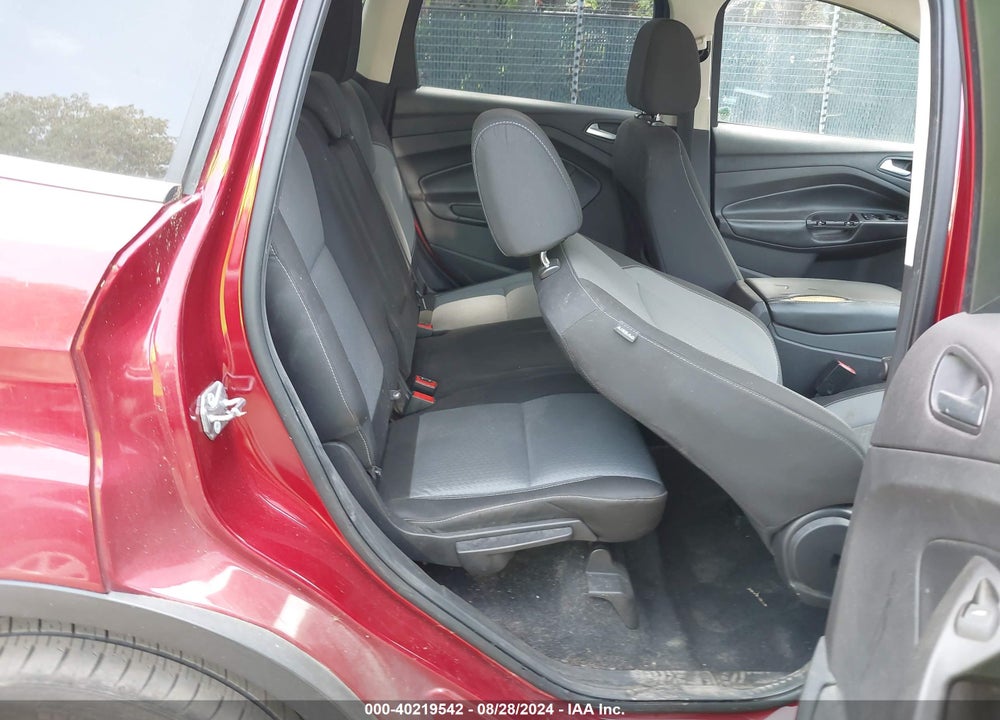 2017 FORD ESCAPE SE VIN: 1FMCU9GD1HUC83667