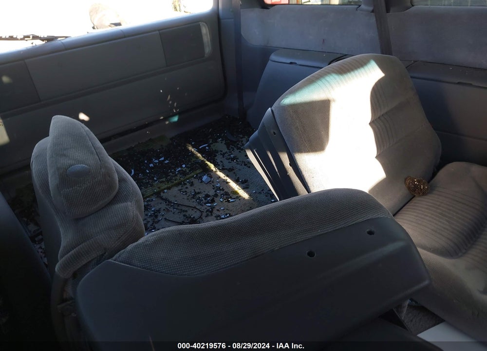 1995 DODGE CARAVAN VIN: 2B4GH55R3SR104807