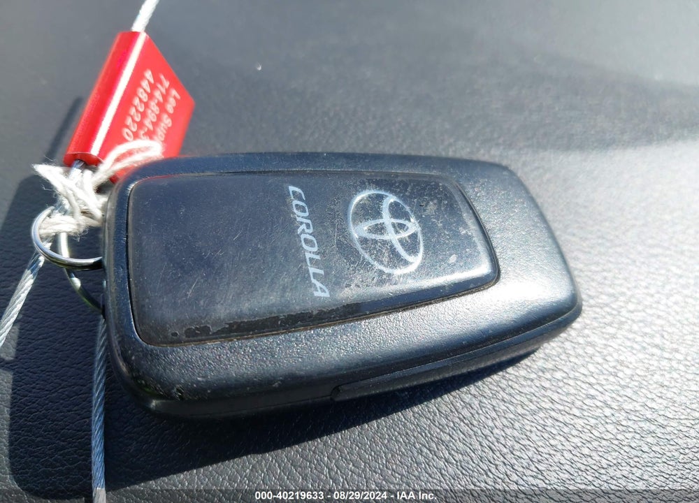 2020 TOYOTA COROLLA XLE VIN: JTDFPRAE9LJ046526