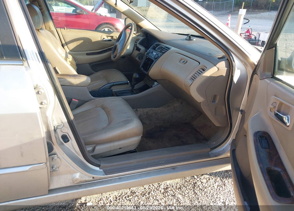 1999 HONDA ACCORD EX V6 VIN: 1HGCG1652XA018605