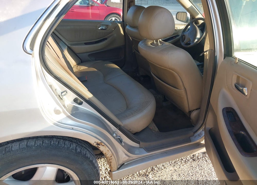 1999 HONDA ACCORD EX V6 VIN: 1HGCG1652XA018605