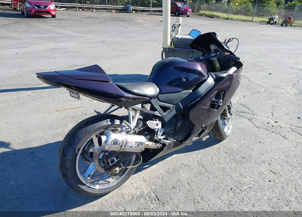 2004 SUZUKI GSX-R600 K VIN: JS1GN7CA442100751