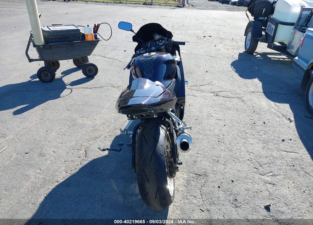 2004 SUZUKI GSX-R600 K VIN: JS1GN7CA442100751