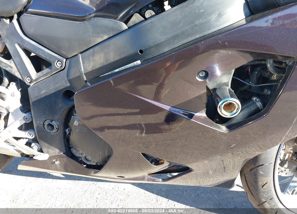 2004 SUZUKI GSX-R600 K VIN: JS1GN7CA442100751