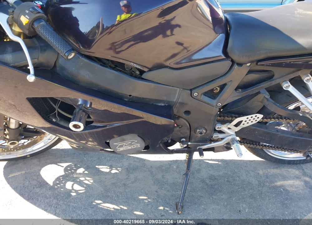 2004 SUZUKI GSX-R600 K VIN: JS1GN7CA442100751