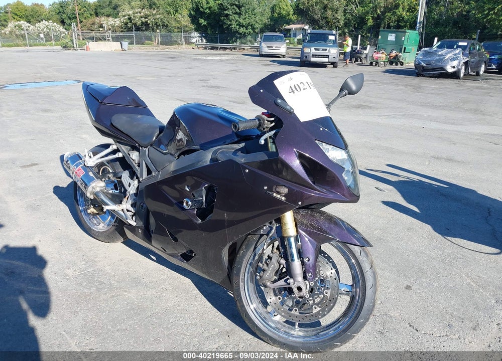 2004 SUZUKI GSX-R600 K VIN: JS1GN7CA442100751