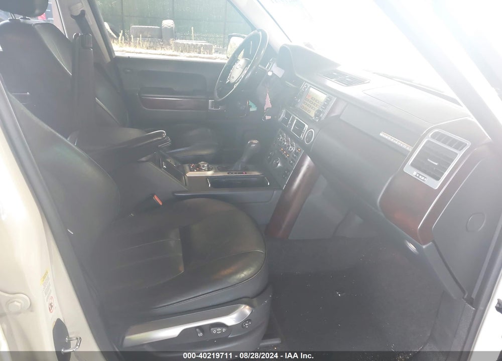 2008 LAND ROVER RANGE ROVER HSE VIN: SALME154X8A279928