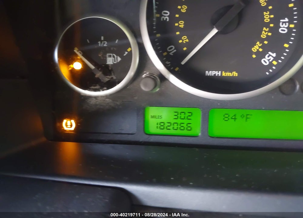 2008 LAND ROVER RANGE ROVER HSE VIN: SALME154X8A279928