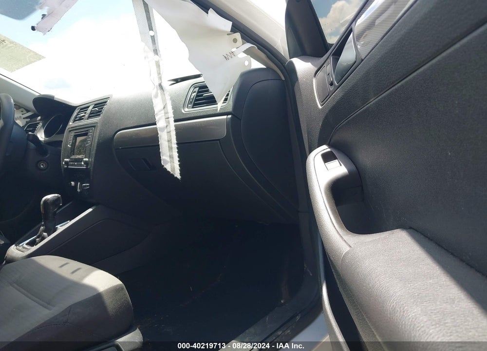 2018 VOLKSWAGEN JETTA 1.4T S VIN: 3VW2B7AJ4JM225939
