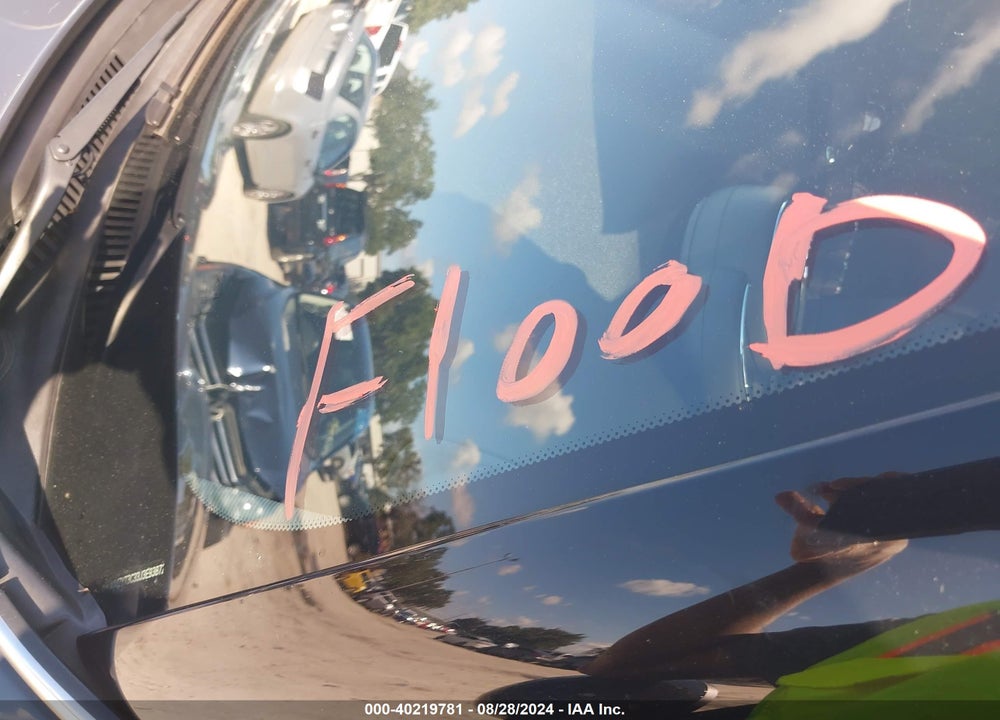 2018 MINI COUNTRYMAN COOPER S VIN: WMZYT3C33J3E93872