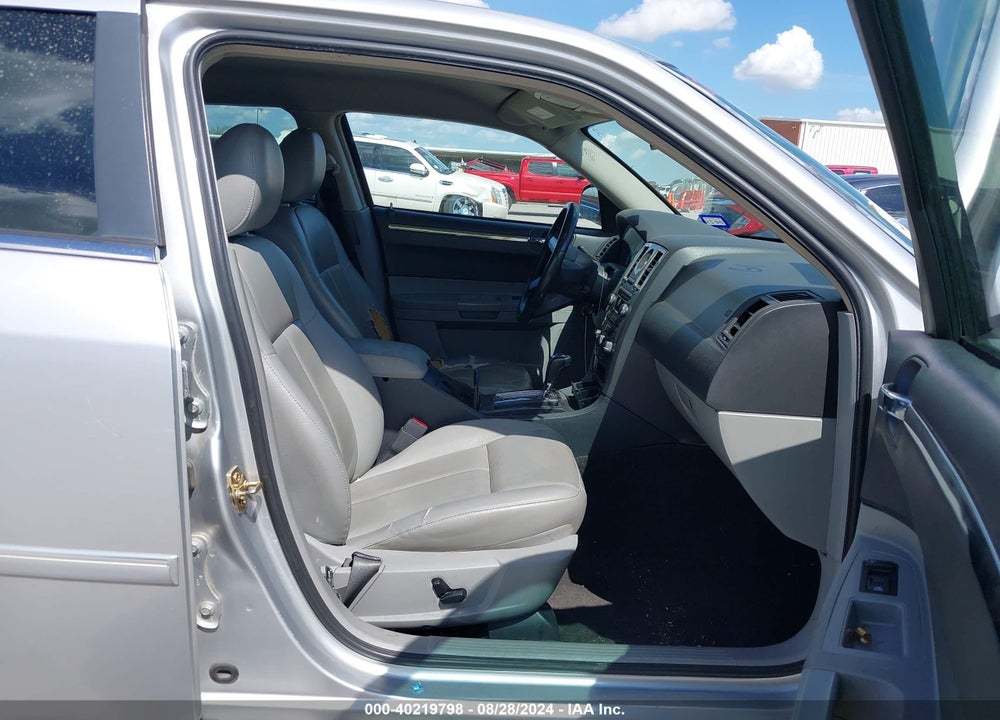 2006 CHRYSLER 300 VIN: 2C3KA53G26H525212