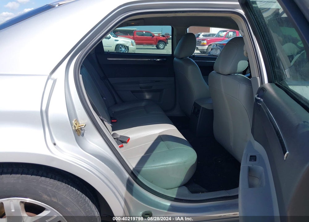 2006 CHRYSLER 300 VIN: 2C3KA53G26H525212