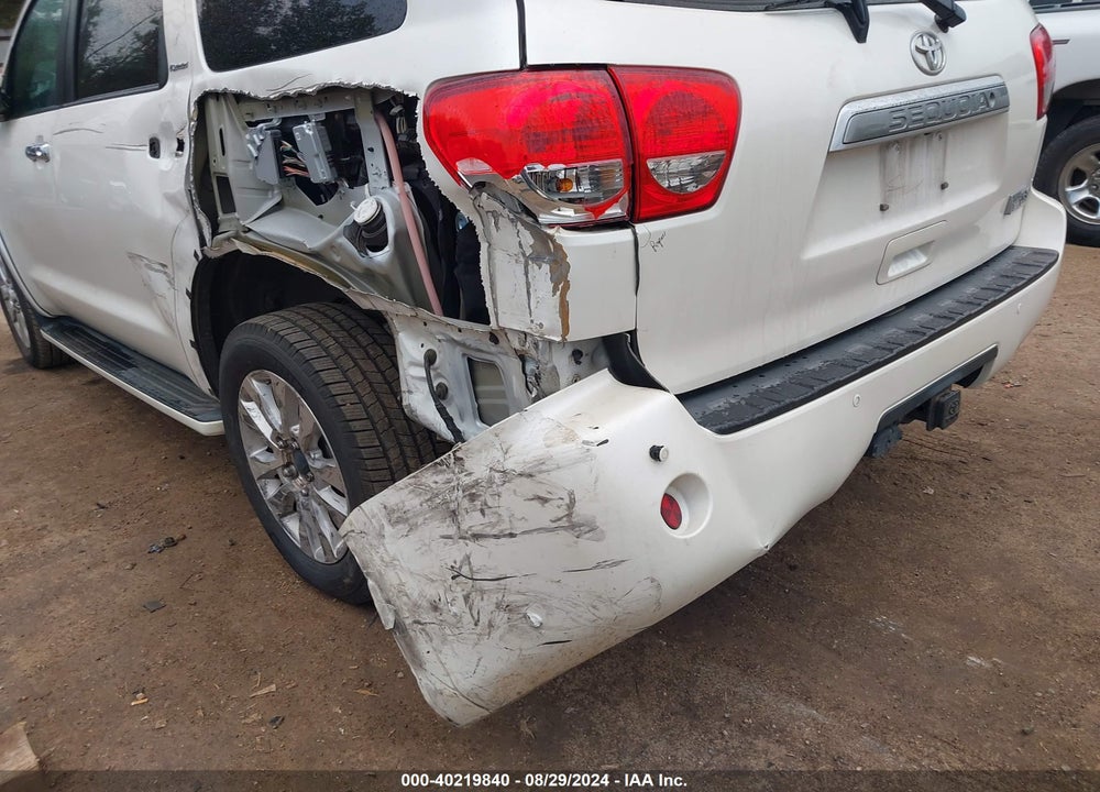 2015 TOYOTA SEQUOIA PLATINUM 5.7L V8 VIN: 5TDYY5G1XFS059442