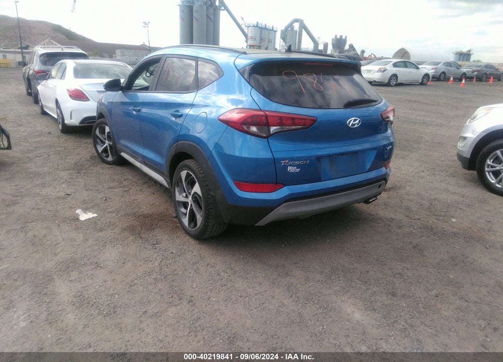 2018 HYUNDAI TUCSON VALUE VIN: KM8J3CA23JU622000