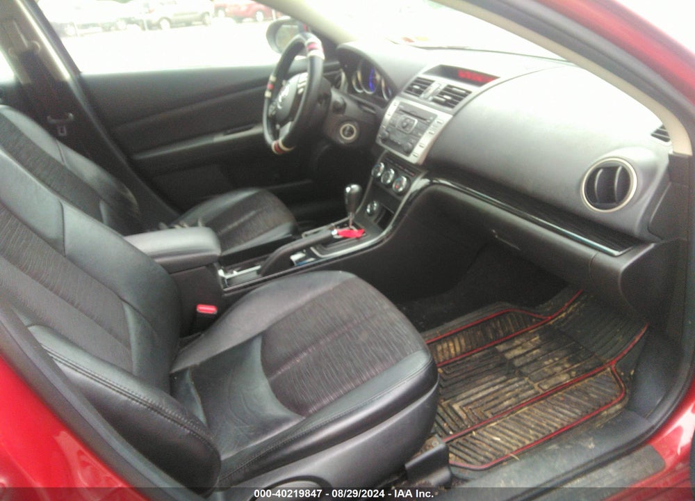2009 MAZDA 6 S TOURING VIN: 1YVHP82B495M08930