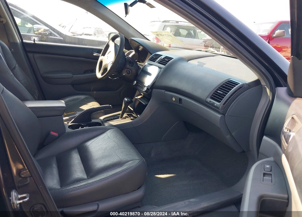 2005 HONDA ACCORD 2.4 LX VIN: 1HGCM56455A054731