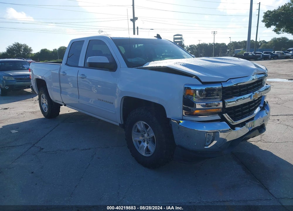 2017 CHEVROLET SILVERADO 1500 1LT VIN: 1GCRCREC1HZ260310