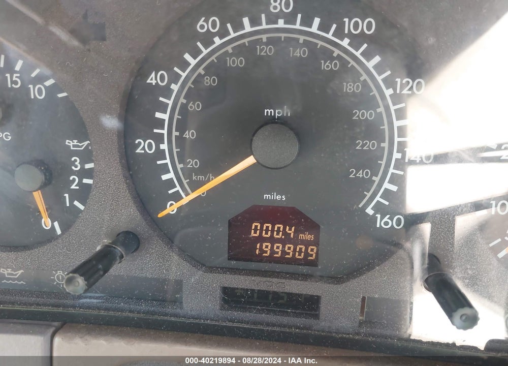 1999 MERCEDES-BENZ S 500 VIN: WDBGA51G8XA410794