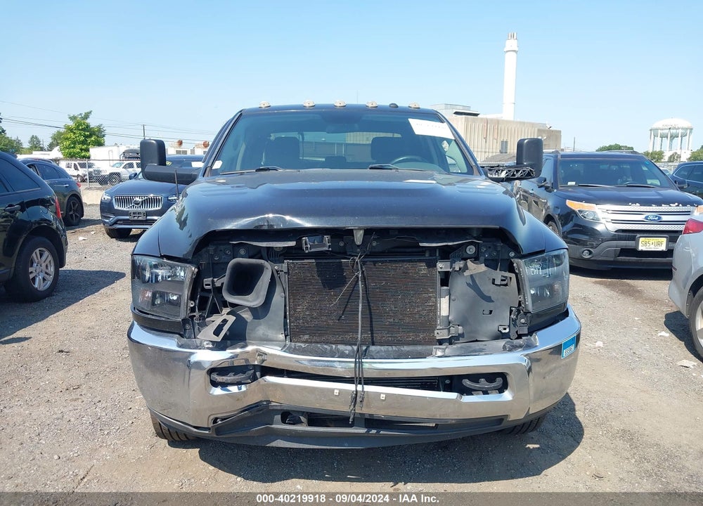 2017 RAM 3500 TRADESMAN  4X4 8' BOX VIN: 3C63RRGLXHG597289