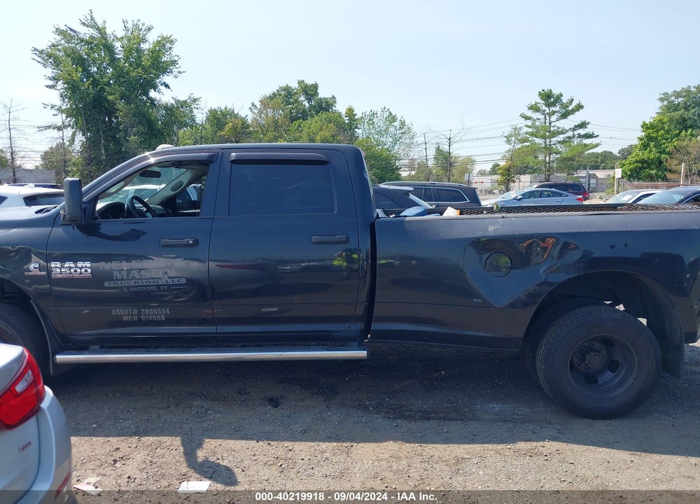2017 RAM 3500 TRADESMAN  4X4 8' BOX VIN: 3C63RRGLXHG597289