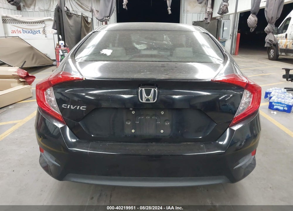 2018 HONDA CIVIC LX VIN: 2HGFC2F53JH551635