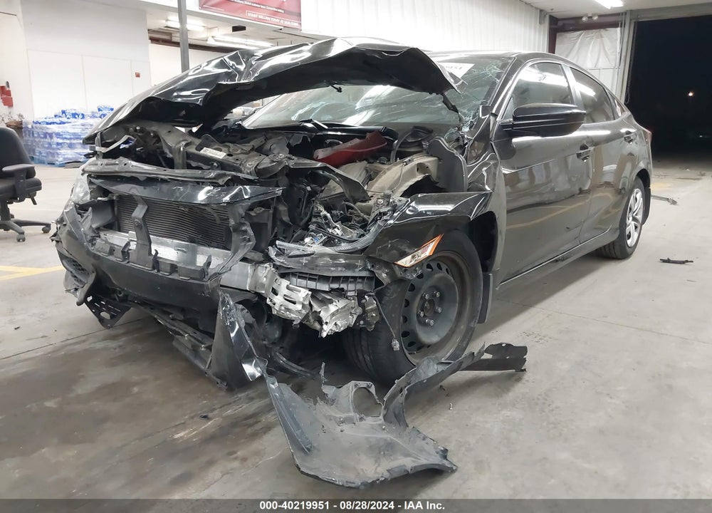 2018 HONDA CIVIC LX VIN: 2HGFC2F53JH551635