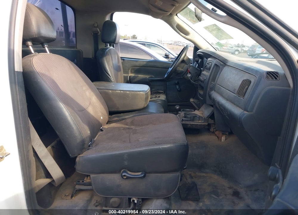 2005 DODGE RAM 2500 ST VIN: 3D7KS26D75G832145