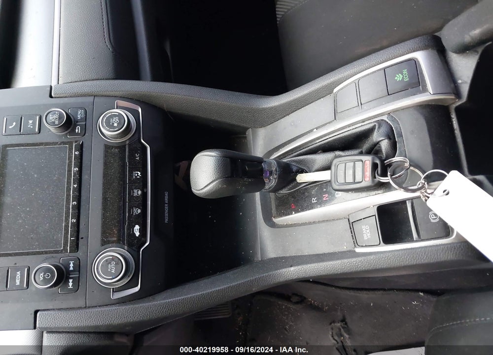 2017 HONDA CIVIC LX VIN: 2HGFC2F51HH529806