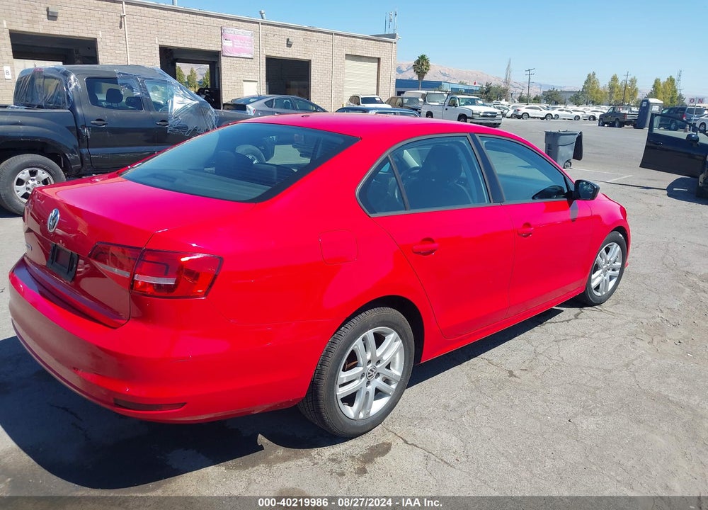 2015 VOLKSWAGEN JETTA 2.0L S VIN: 3VW2K7AJ9FM355786