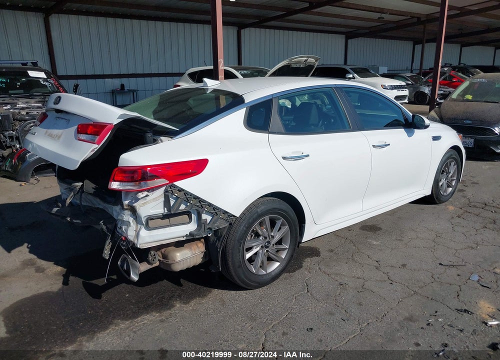 2020 KIA OPTIMA LX VIN: 5XXGT4L37LG424006