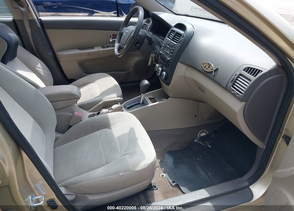 2009 KIA SPECTRA EX VIN: KNAFE222895655560