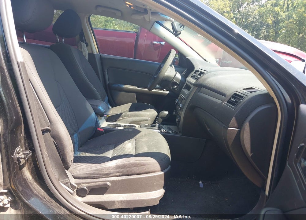 2010 FORD FUSION SE VIN: 3FAHP0HA1AR424631