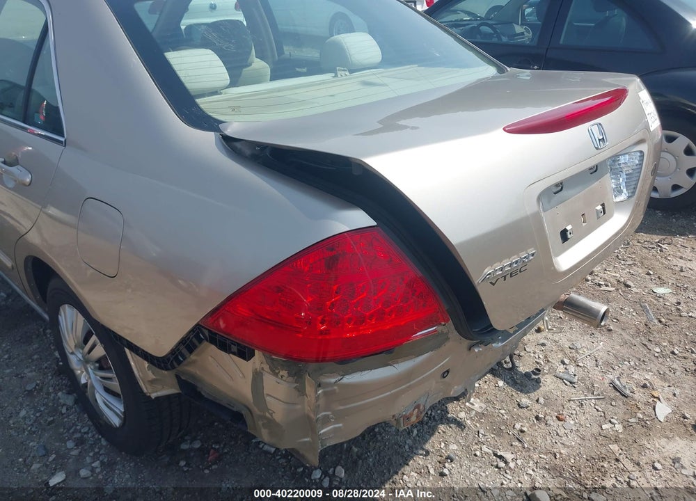 2006 HONDA ACCORD 2.4 LX VIN: 3HGCM56496G702428