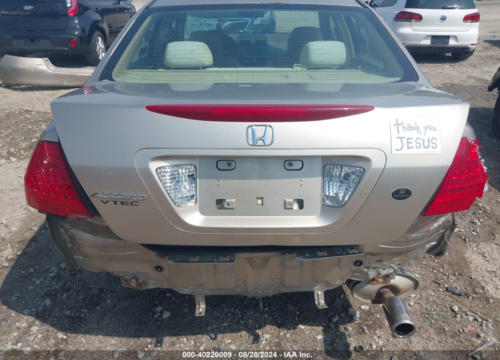 2006 HONDA ACCORD 2.4 LX VIN: 3HGCM56496G702428