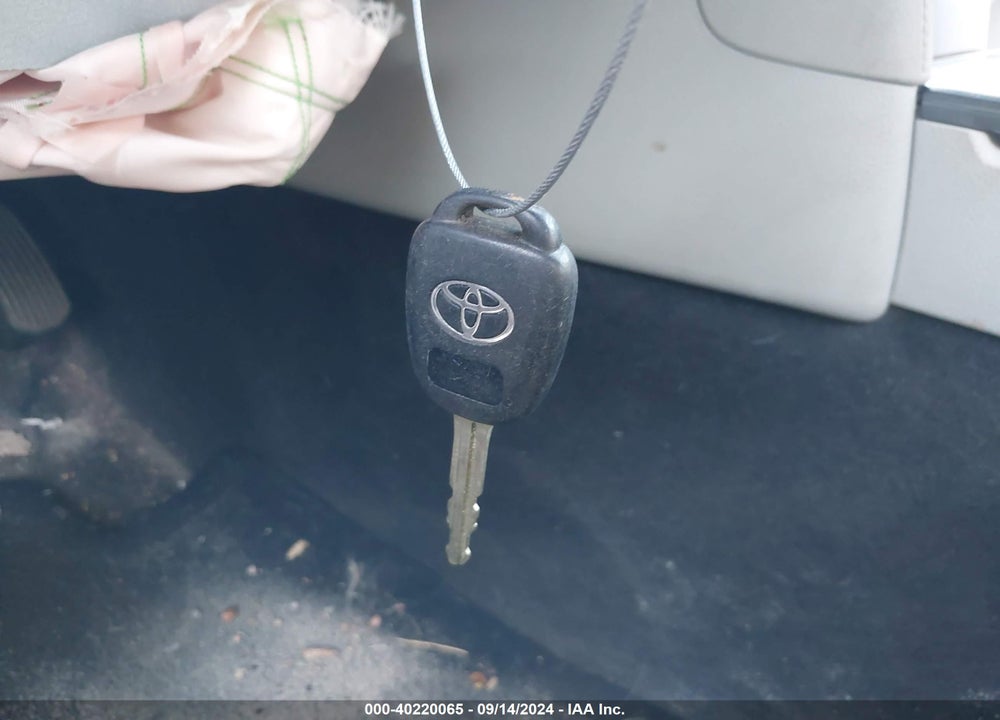 2013 TOYOTA CAMRY LE VIN: 4T1BF1FK1DU662699