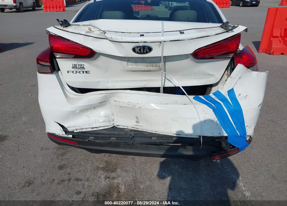 2017 KIA FORTE S VIN: 3KPFL4A76HE128136