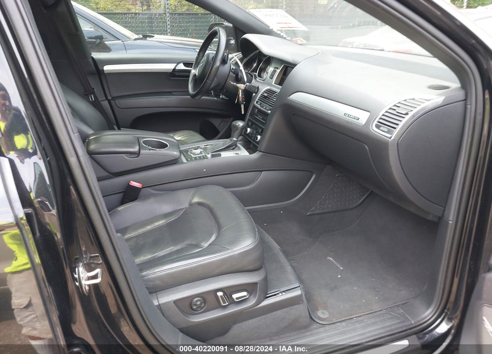 2014 AUDI Q7 3.0T S LINE PRESTIGE VIN: WA1DGAFE8ED000702