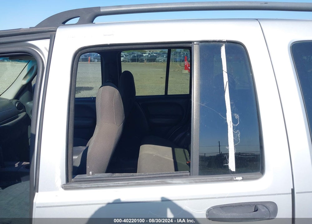 2004 JEEP LIBERTY SPORT VIN: 1J4GL48K04W187935