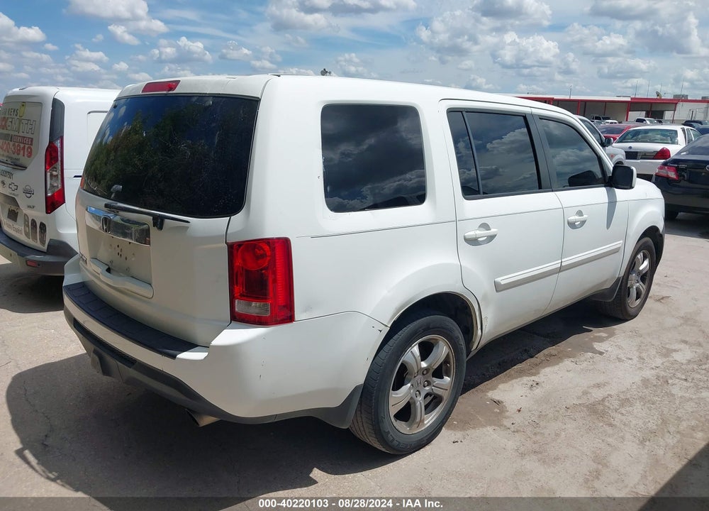 2014 HONDA PILOT EX VIN: 5FNYF3H46EB020417