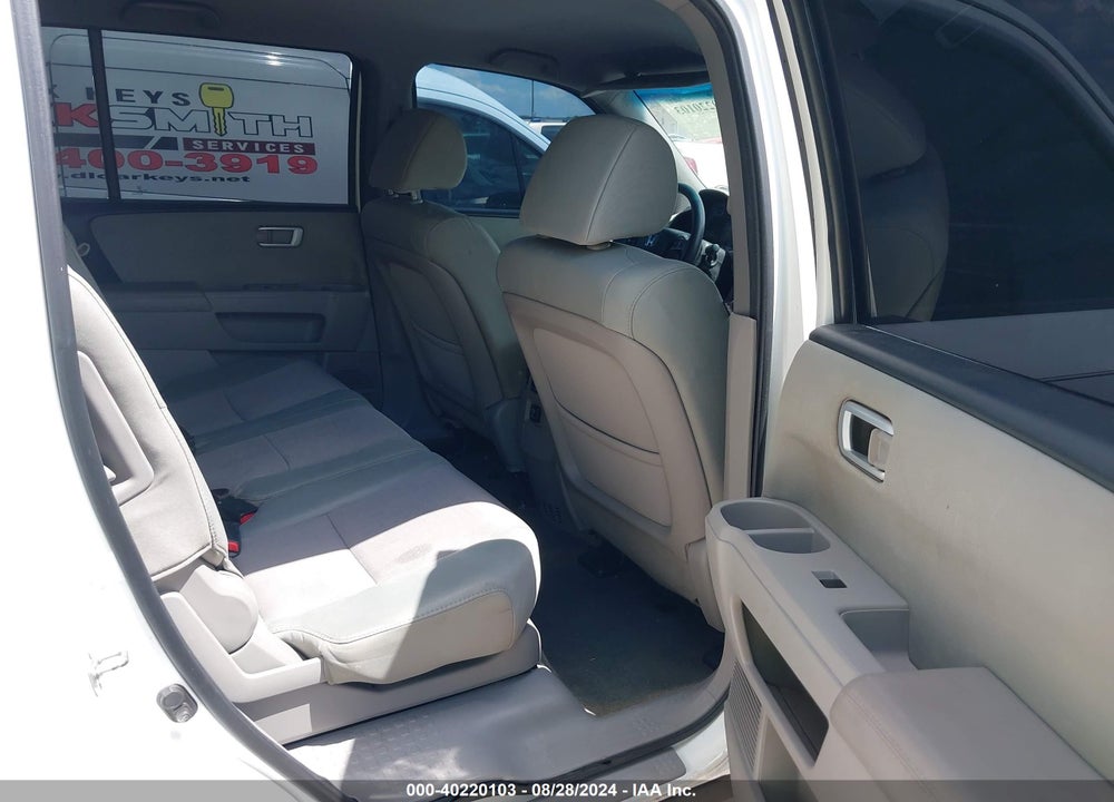 2014 HONDA PILOT EX VIN: 5FNYF3H46EB020417