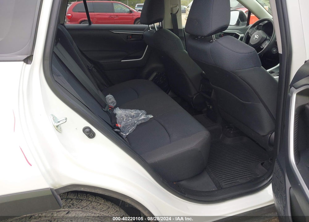 2019 TOYOTA RAV4 LE VIN: JTMF1RFV8KJ023229