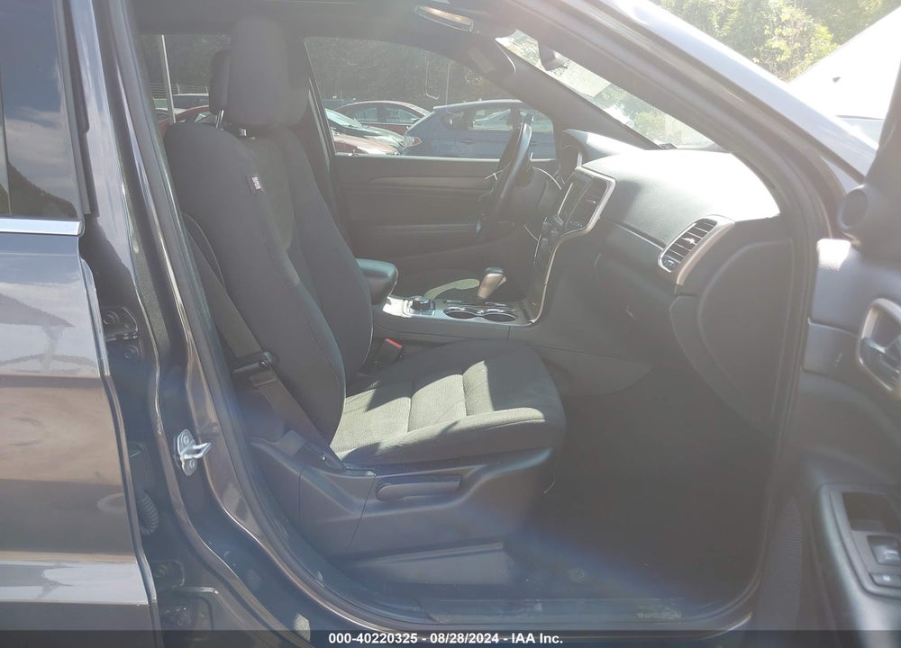 2016 JEEP GRAND CHEROKEE LAREDO VIN: 1C4RJFAG4GC384926
