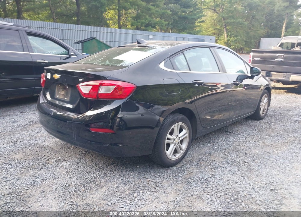 2018 CHEVROLET CRUZE LT AUTO VIN: 1G1BE5SM8J7187836