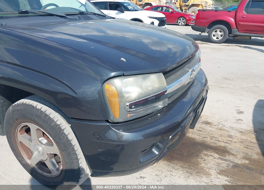 2005 CHEVROLET TRAILBLAZER LS VIN: 1GNDT13S252346498