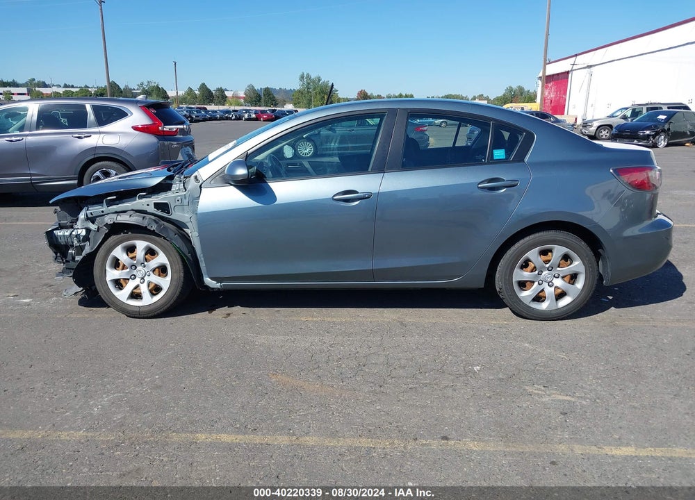 2013 MAZDA 3 I SPORT VIN: JM1BL1U7XD1748316