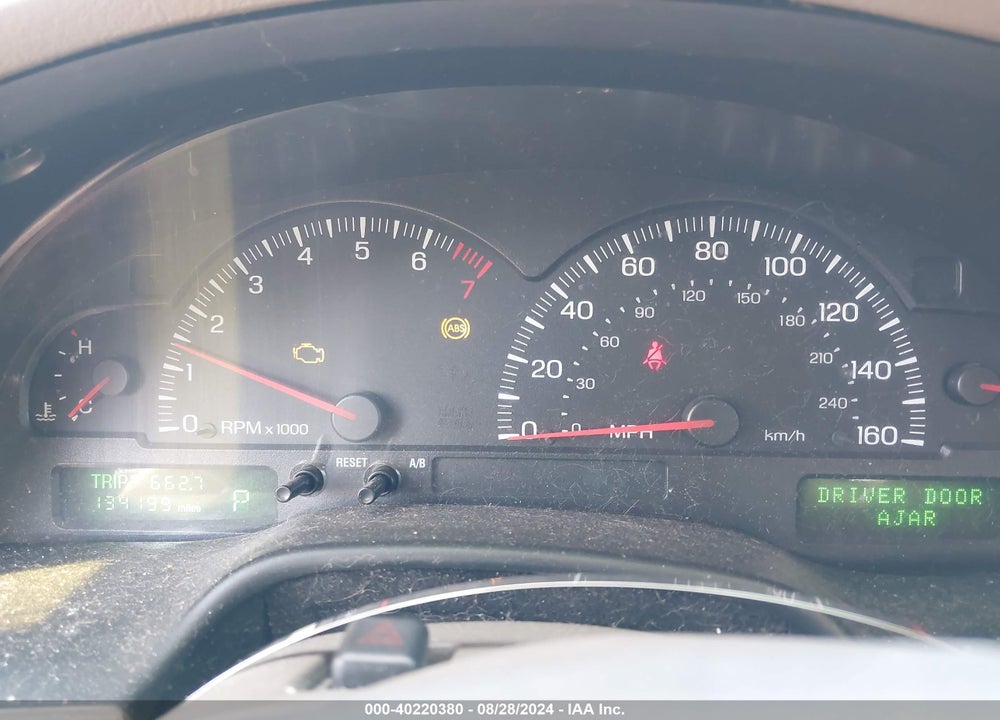 2000 LINCOLN LS V8 AUTO VIN: 1LNHM87A0YY835593